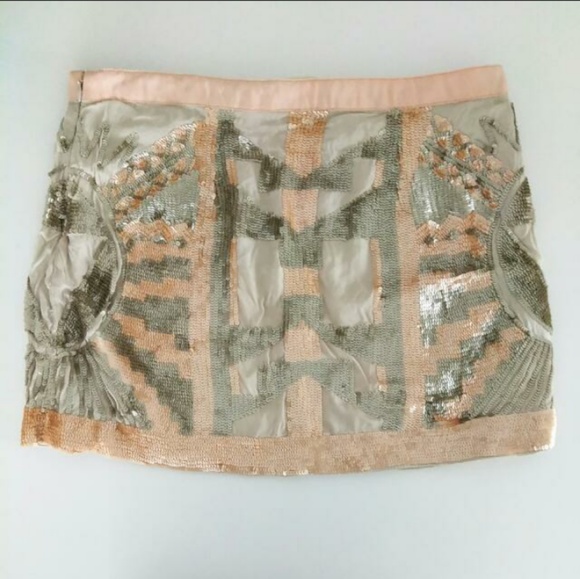 GUESS Sequined Mini Skirt - Picture 2 of 3